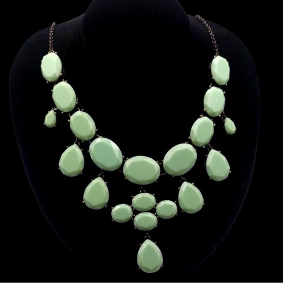 J. Crew Mint Green Faceted Bib Chunky Statement Necklace Adjustable 18"-21" - Picture 1 of 6